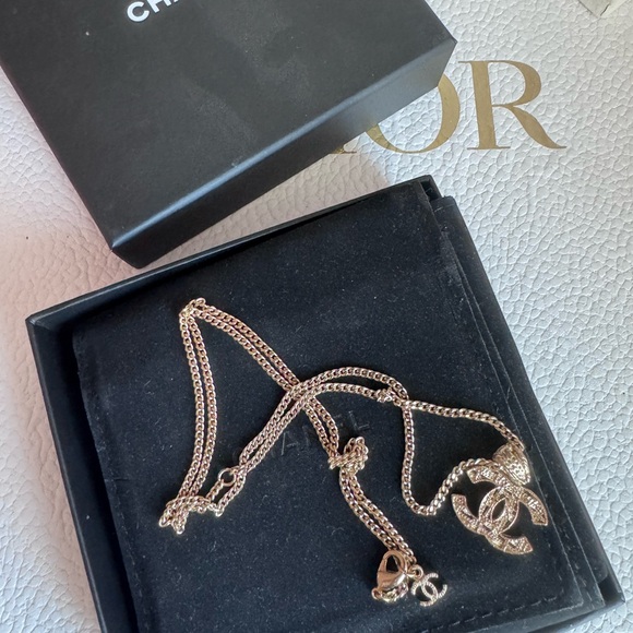 Chanel Gold Necklace with CC Iconic Pendant - Picture 1 of 10